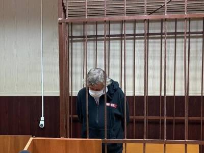 «Молчать и ждать решения»: Адвокат объяснил Ефремову, как вести себя в суде