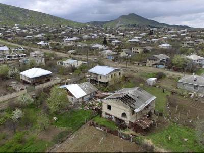 Армяне не знают, что делать с Карабахом: чемодан без ручки