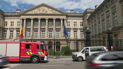 Здание брюссельского парламента забросали “коктейлями Молотова”