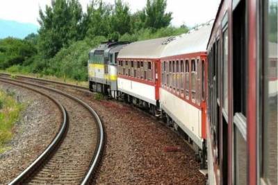 В августе запустят поезда из Адлера и Симферополя в Ростов