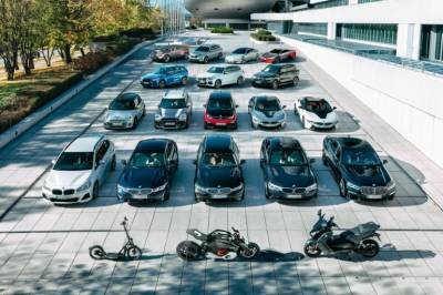 BMW анонсировал появление полностью электрических версий моделей BMW X1, 5 Series и 7 Series, они будут продаваться параллельно с ДВС и гибридами