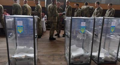 В Луганской ОГА выступили против проведения местных выборов в прифронтовой зоне области