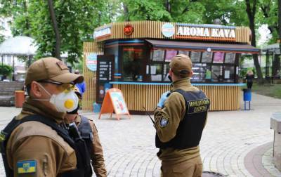 В Киеве за неделю за нарушение карантина оштрафовали более сотни ресторанов и магазинов