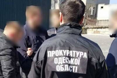В Одессе полицейский вымогал 8 тыс. грн за "крышевание" бизнеса