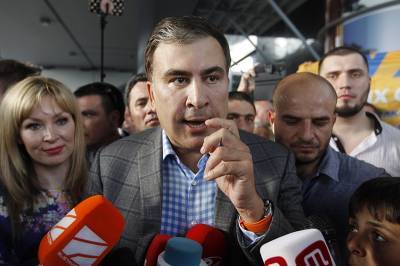 Саакашвили решил упразднить Конституционный суд на Украине