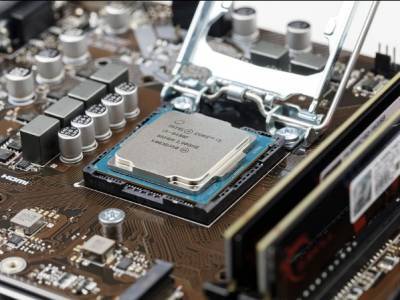 Samsung может начать производить процессоры Intel
