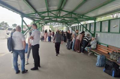 Украина изменила условия пропуска через КПВВ на Донбассе
