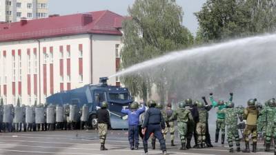 Спецподразделения Белоруссии готовятся к пресечению массовых беспорядков