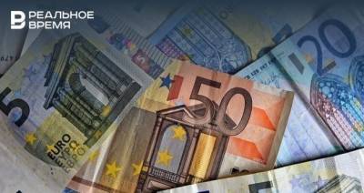 Курс евро поднялся выше 85 рублей