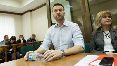 Адвокат предрек Навальному новый срок из-за иска «Московского школьника»