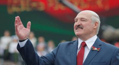 "Попал в золотой фонд Беларуси": Лукашенко заявил, что "умудрился" перенести коронавирус