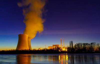 Франция достраивает крупнейший в мире термоядерный реактор