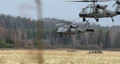 Вертолеты Black Hawk прибыли в Латвию для демонстрации присутствия США