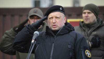 В Киеве назвали «сдавшего» Крым Турчинова предателем национальных интересов