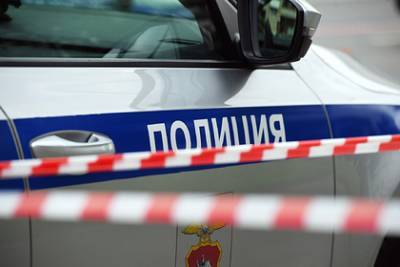 В Петербурге неизвестный ворвался в отделение банка и унес миллион рублей