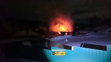 В Кемеровском районе из-за поджога сгорел садовый дом