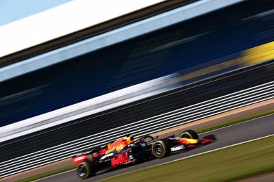 Видео: Гонщики Red Bull Racing о Сильверстоуне