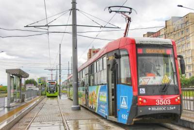 В Невском районе заработали две новые трамвайные остановки