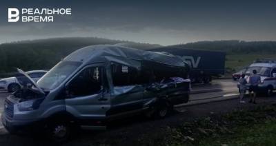 В Башкирии столкнулись пассажирский автобус и грузовик