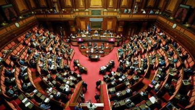 Итальянский сенат поддержал продление режима ЧС до 15 октября