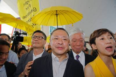 В Гонконге из университета уволили одного из лидеров протестов 2014 года