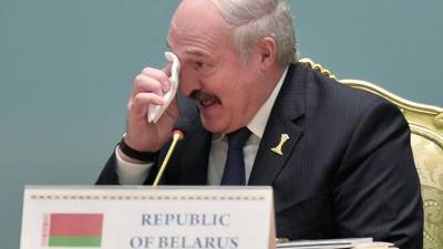 Лукашенко оказался злостным разносчиком коронавирусной инфекции