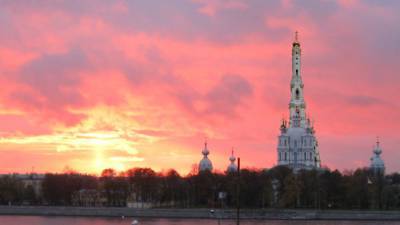 Небоскреб Растрелли: нужна ли Петербургу гигантская колокольня Смольного собора