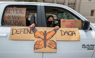 США откажутся включать новых молодых мигрантов в программу DACA