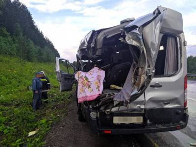 Названа предварительная причина смертельной аварии с микроавтобусом в Башкирии