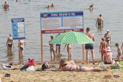 В России для посещения открылись более половины пляжей
