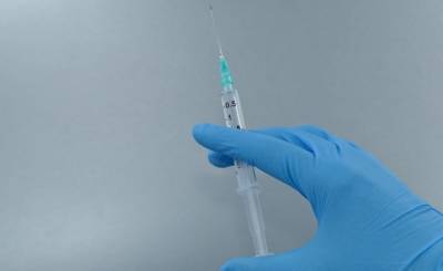СМИ: российская вакцина от коронавируса поступит в оборот в августе