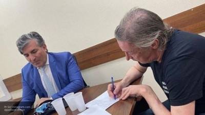 Неявка адвокатов стала причиной переноса слушания по делу Ефремова