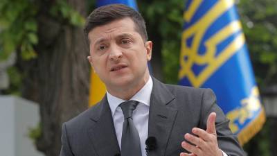 Зеленский пообещал предпринимать все необходимые для перемирия с Донбассом шаги