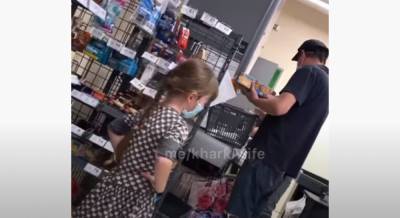 В супермаркете Харькова маленькая девочка "отличилась" отборным матом (видео)