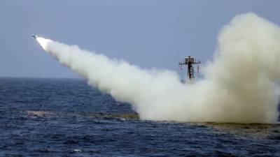 Иран проводит масштабные военные учения: отработали атаку на американский авианосец.ВИДЕО