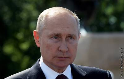 Путин заявил, что ситуация с COVID-19 может качнуться в любую сторону