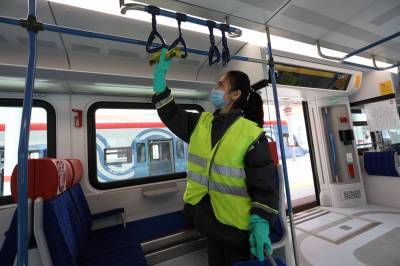 Общественный транспорт Подмосковья обработали 7 миллионами литров антисептика