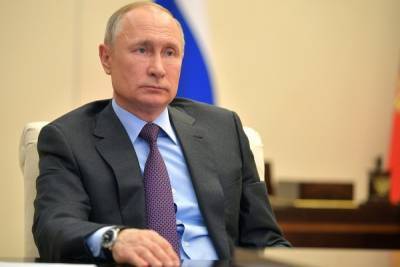 Путин призвал разъяснять важность вакцинации