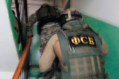 ФСБ задержала готовивших нападения на силовиков террористов