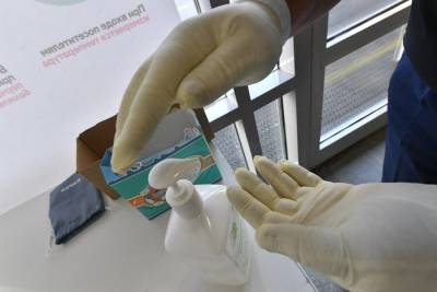 Минпросвещения перед учебным годом расскажет о защите от коронавируса