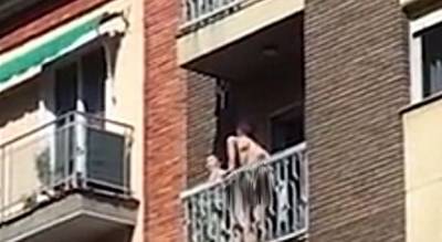 В Уфе пара занималась любовью на балконе