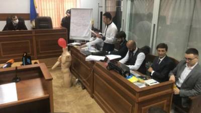 Дело Стерненко: судья оставила адвоката без рассмотрения ходатайства о мере пресечения