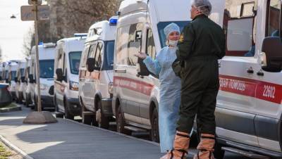 В петербургских стационарах освободились почти 70% "ковидных" коек