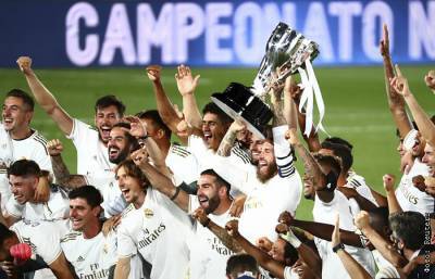 "Реал" сохранил статус самого дорогого футбольного бренда в мире