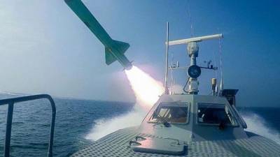 Иран во время учений запустил баллистические ракеты из-под земли, войска США привели в боевую готовность