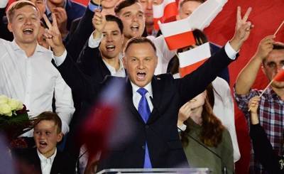 ЕП: чего Украине ожидать от нового правительства Польши