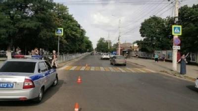 В Новочеркасске мотоциклист сбил пешехода на переходе
