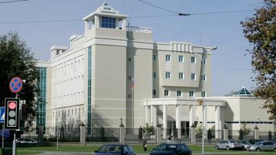 Посольство России получило уведомление о задержании россиян под Минском