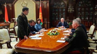 Лукашенко созвал срочное совещание Совбеза Беларуси из-за задержания 32 россиян