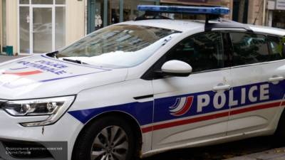 Полиция Франции расследует дело об убийстве пары в квартире